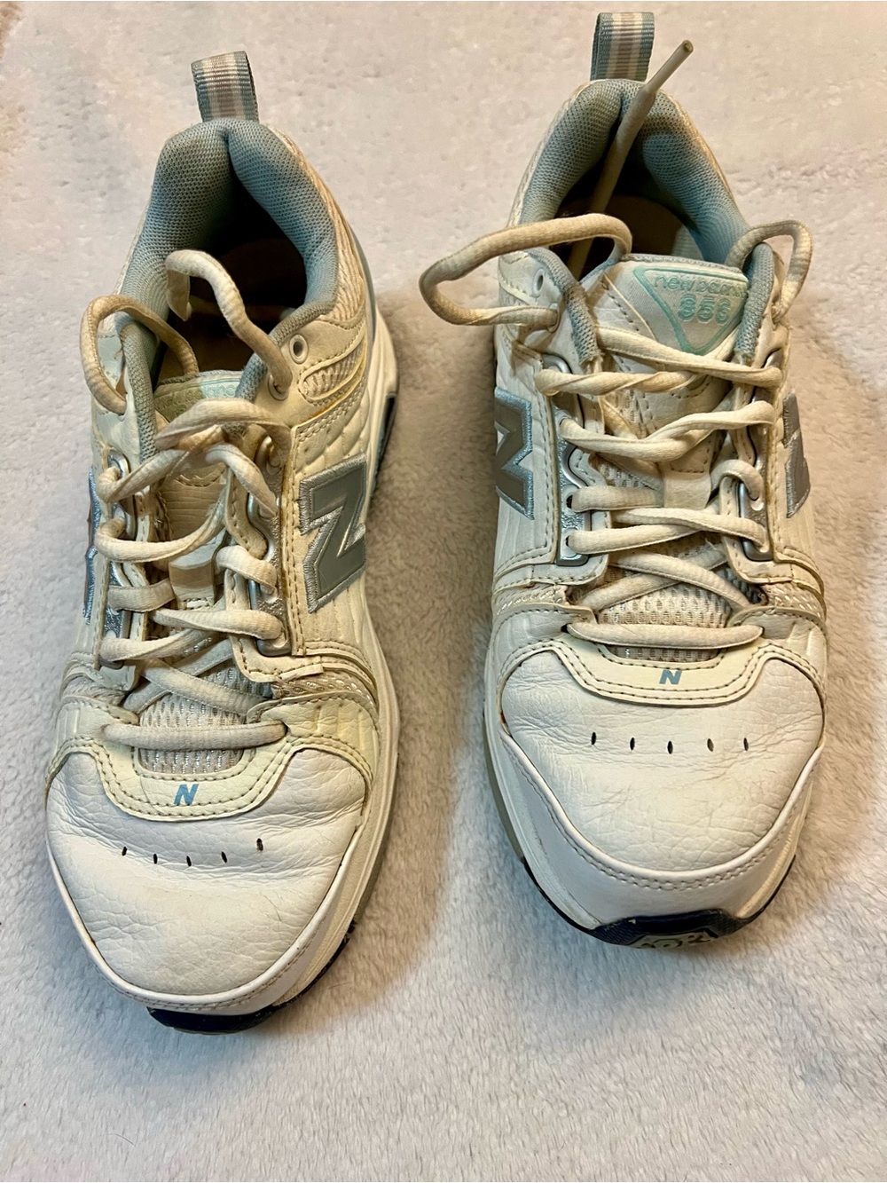 New Balance Cream and Light Blue Leather Sneakers